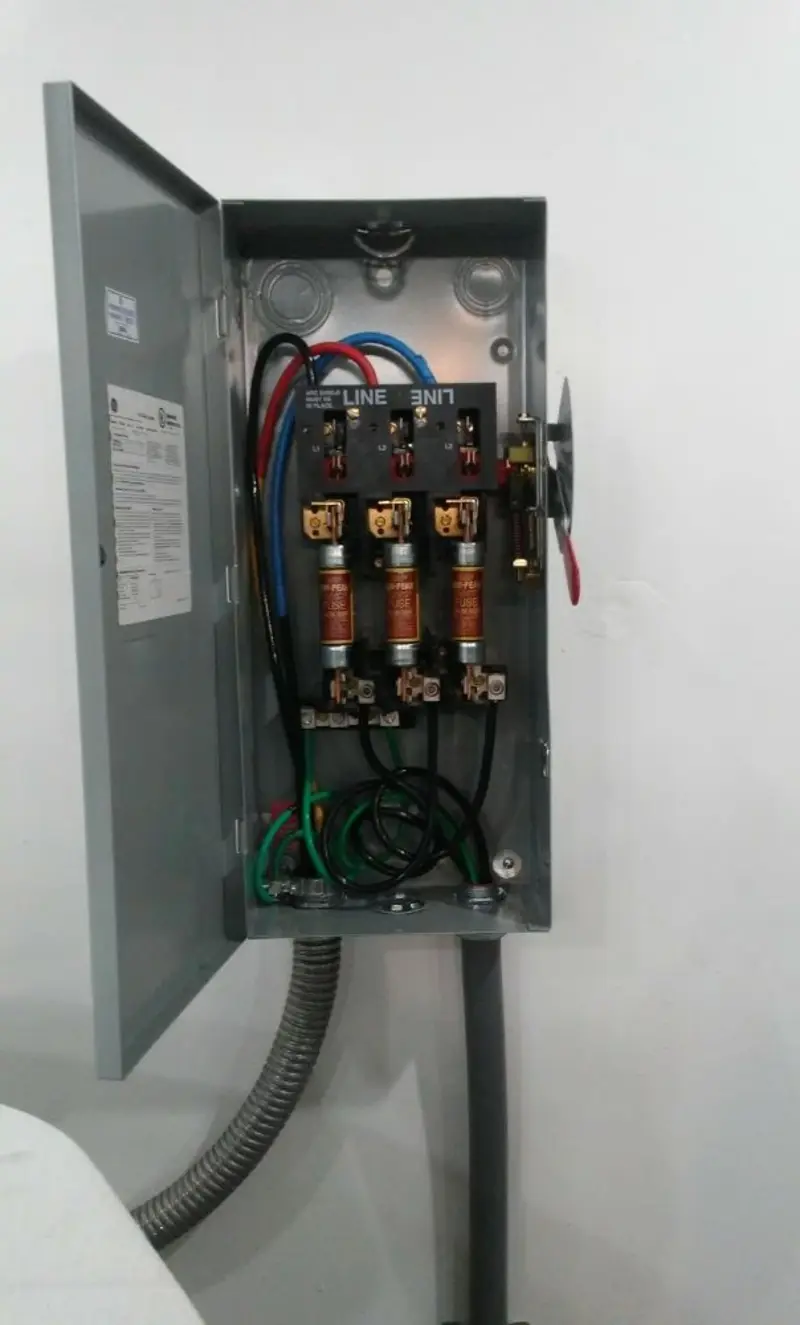 Three-phase disconnect switch installed for Smoke Detector Installation in Epping